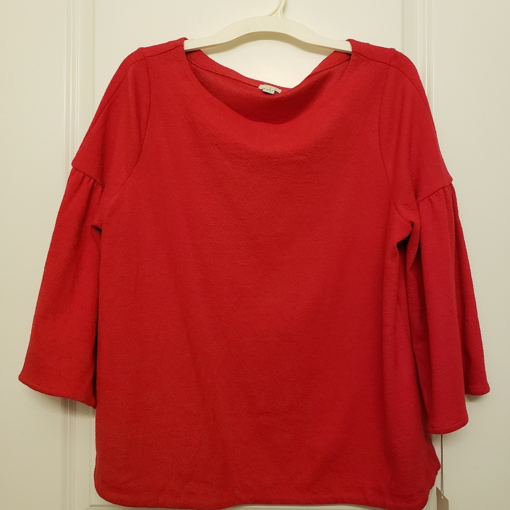 NWT Beautiful Red Top with 3/4 Bell Sleeves XXL